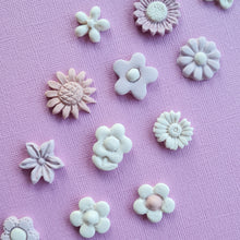 Load image into Gallery viewer, Stud Flowers Assorted 4 - Silicone Mould