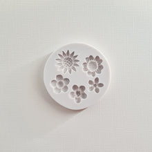 Load image into Gallery viewer, Stud Flowers Assorted 1 - Silicone Mould