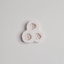 Load image into Gallery viewer, Stud Flowers Assorted 7 - Silicone Mould
