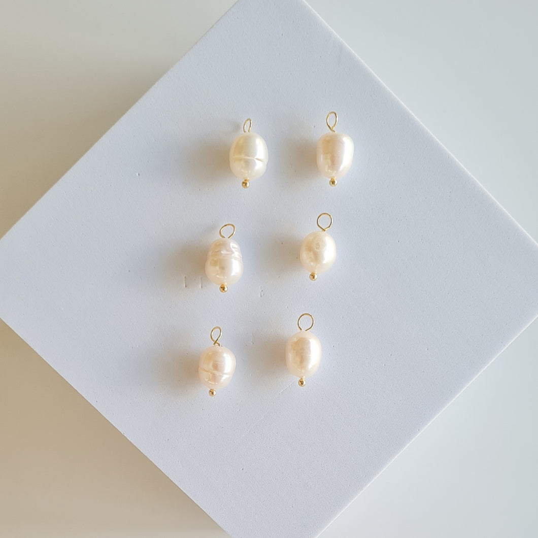 Natural Pearl Charms - 10 pieces – Clay Craze Studio
