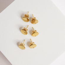 Load image into Gallery viewer, 18k Gold Plated Earring Posts with Studs and Butterfly Backings - Set of 10